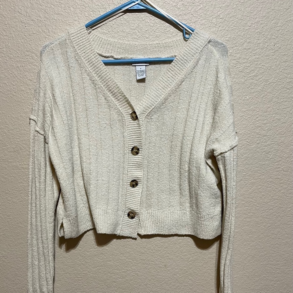 Women's Beige Super soft Button-Up Sweater size small